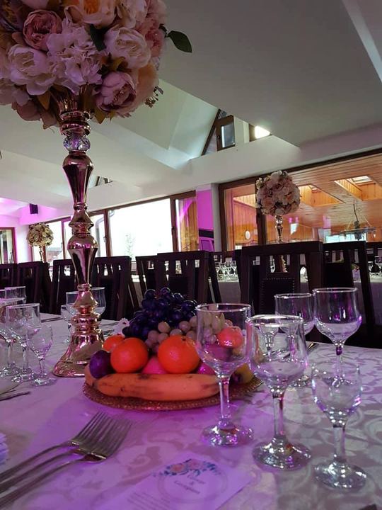 Masă de eveniment